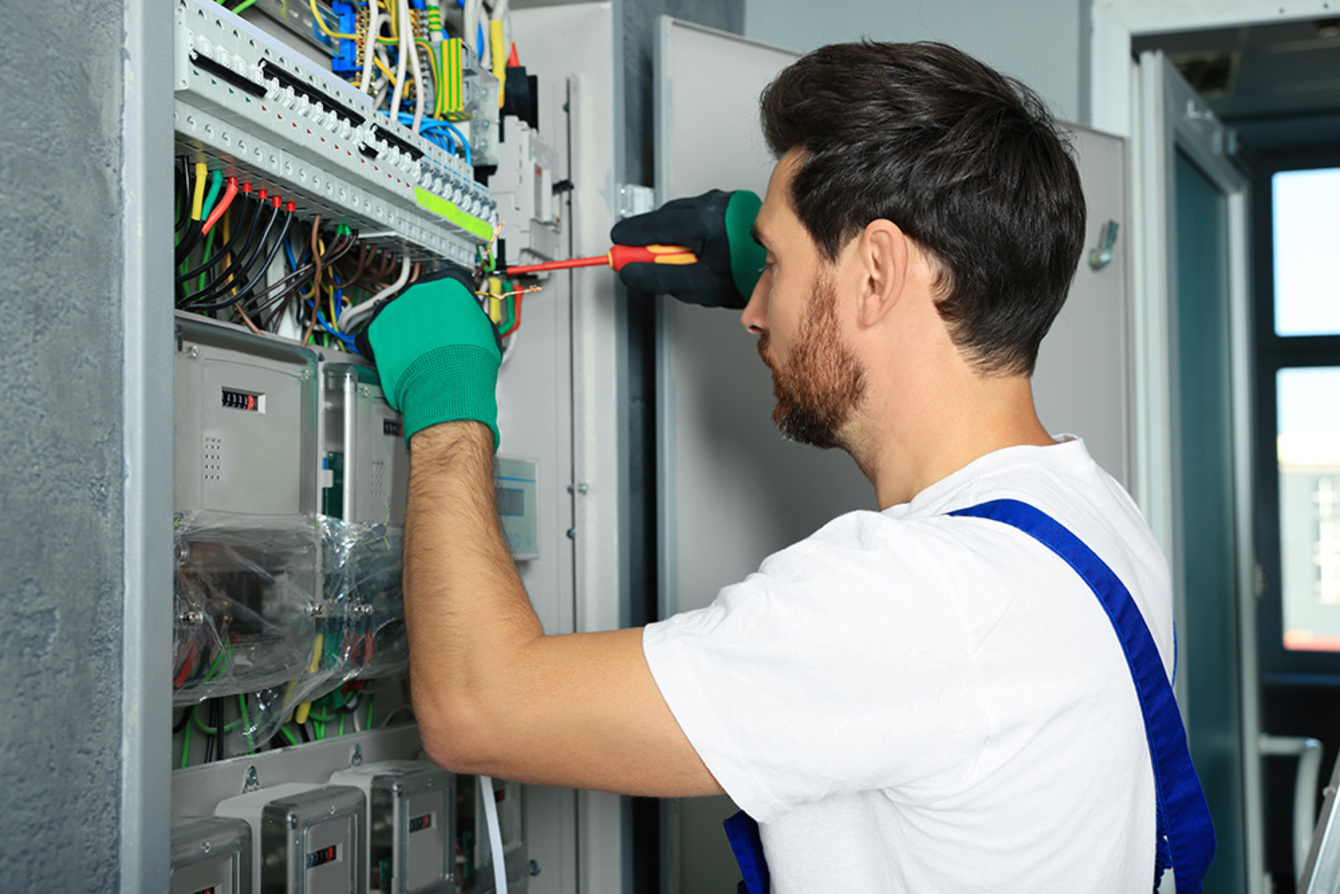 Nieder­spannungs­anlagen bei smart sab GmbH in Wolfhagen